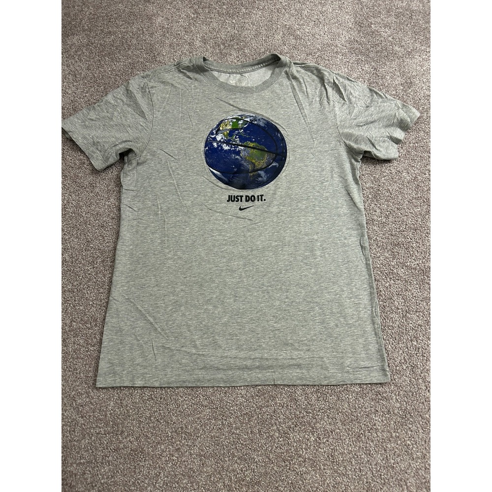 Nike Graphic T-Shirt Mens Small Gray Excellent Earth‎ Basketball Just Do It Tee